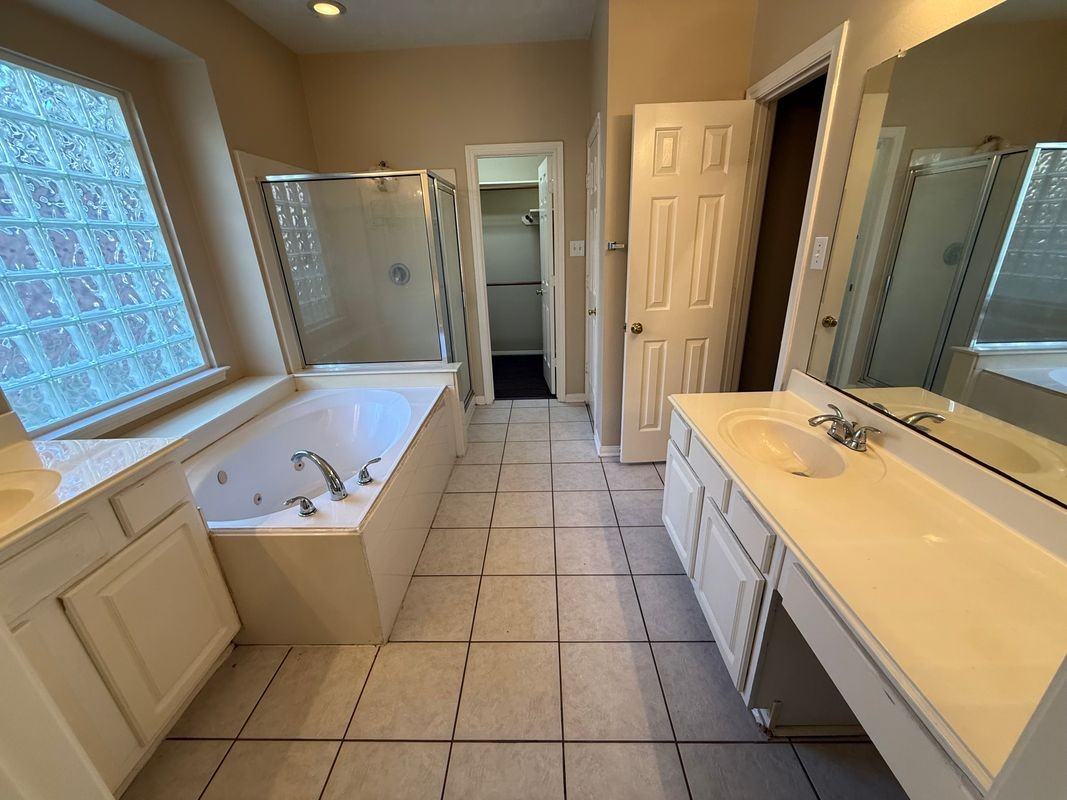 14906 White Forge Ln - Photo 3 of 11