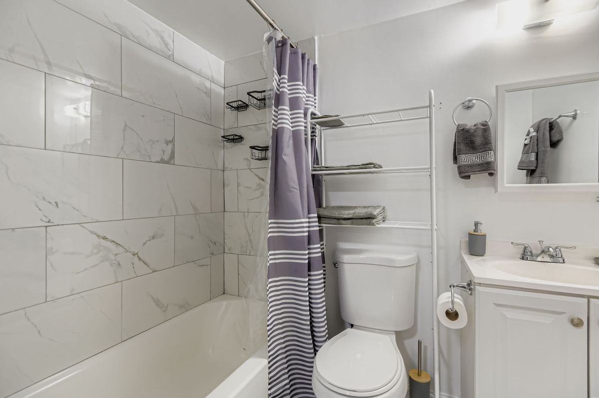 1405 N Decker Ave - Photo 4 of 9