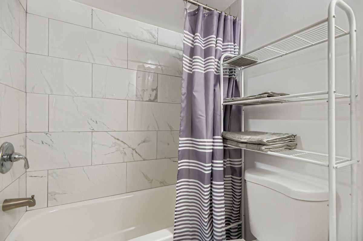 1405 N Decker Ave - Photo 6 of 9