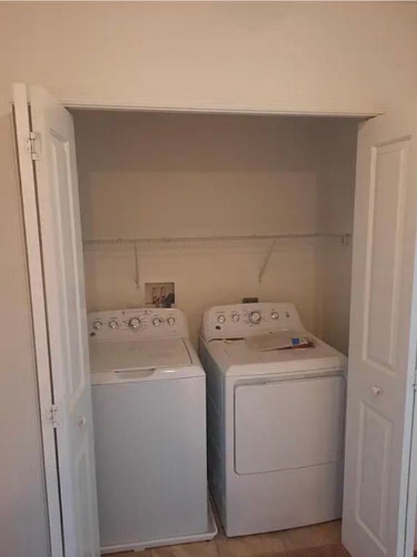 455 Kentwell Dr - Photo 3 of 16