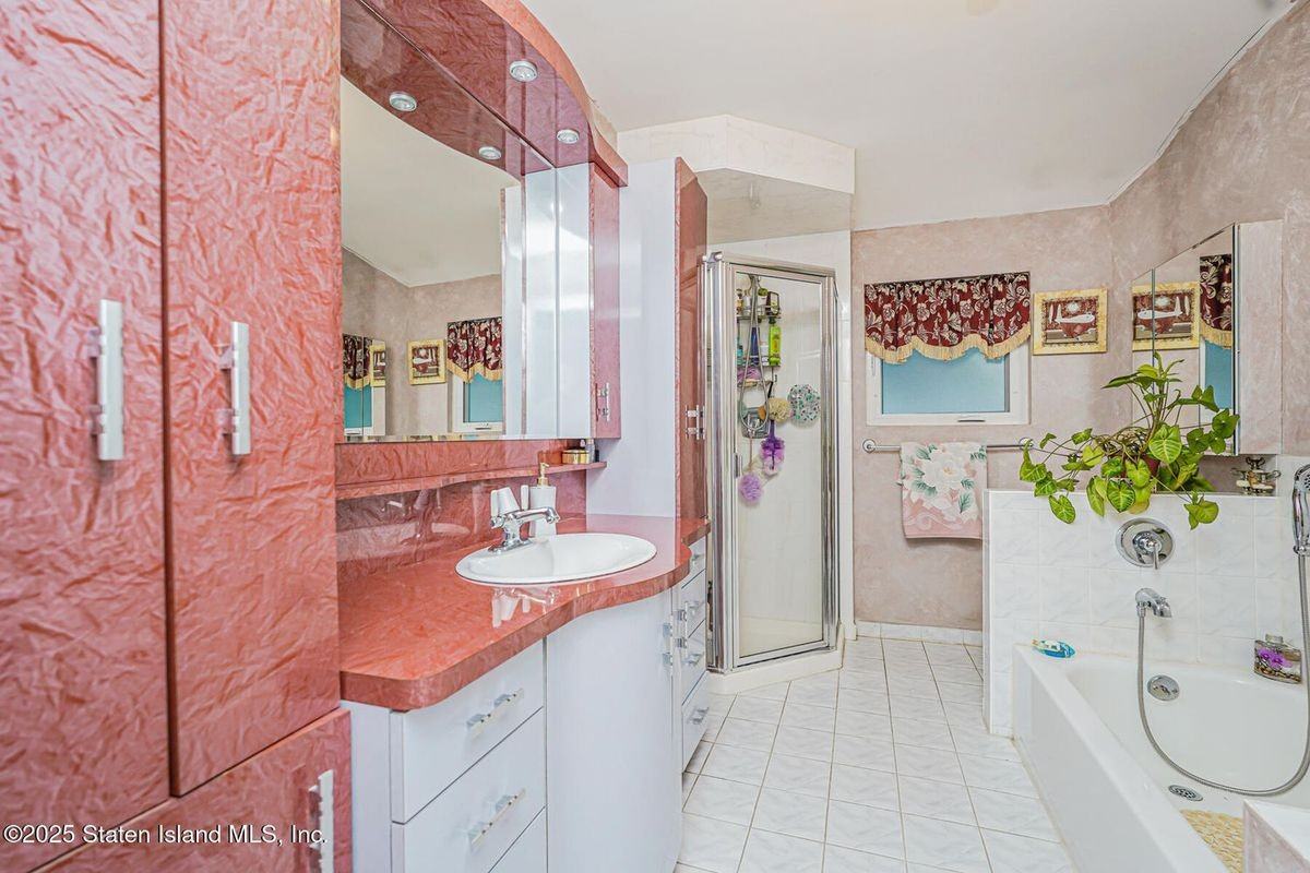 31 Harris Ln - Photo 3 of 5