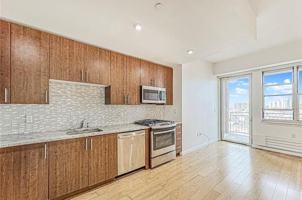 featured image of 50 Oceana Dr W