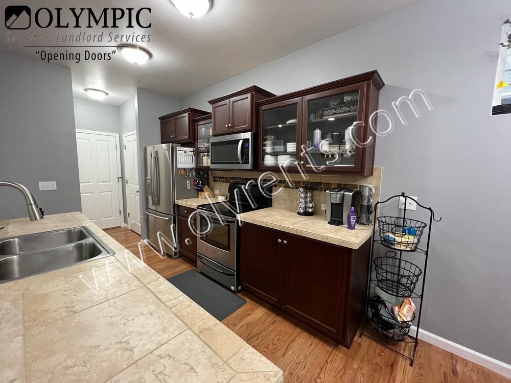 7639 Denali Ave Ne - Photo 3 of 21