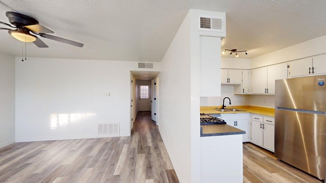 13200 Mountain Rd Ne - Photo 4 of 35