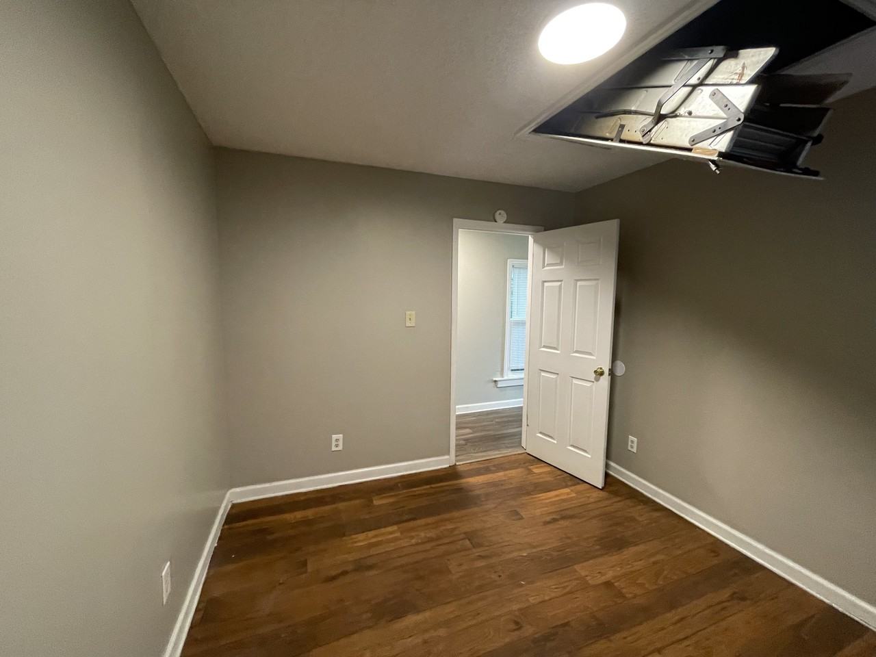 278 Henry Ave - Photo 2 of 6