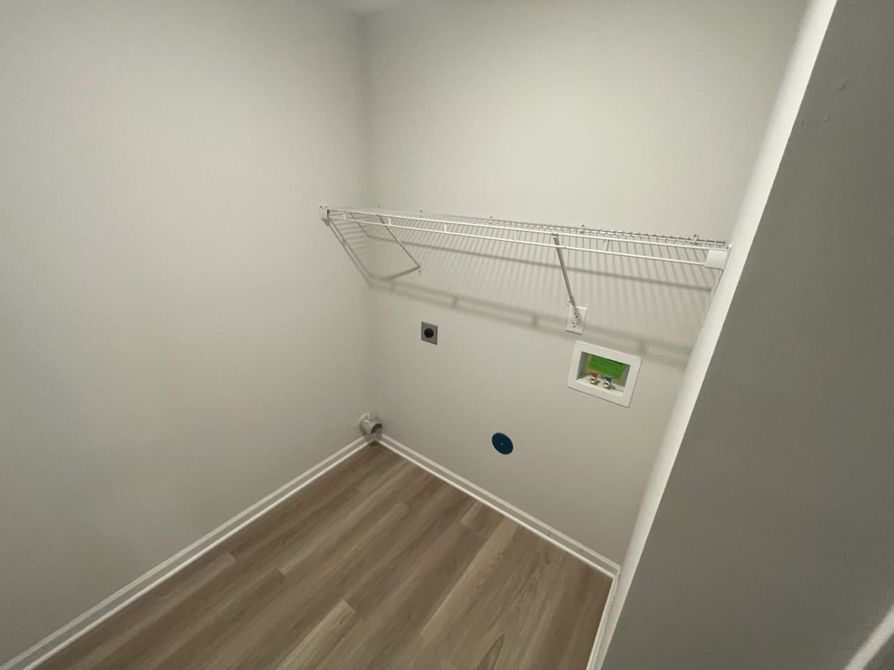 457 Fernhill Cv - Photo 4 of 7