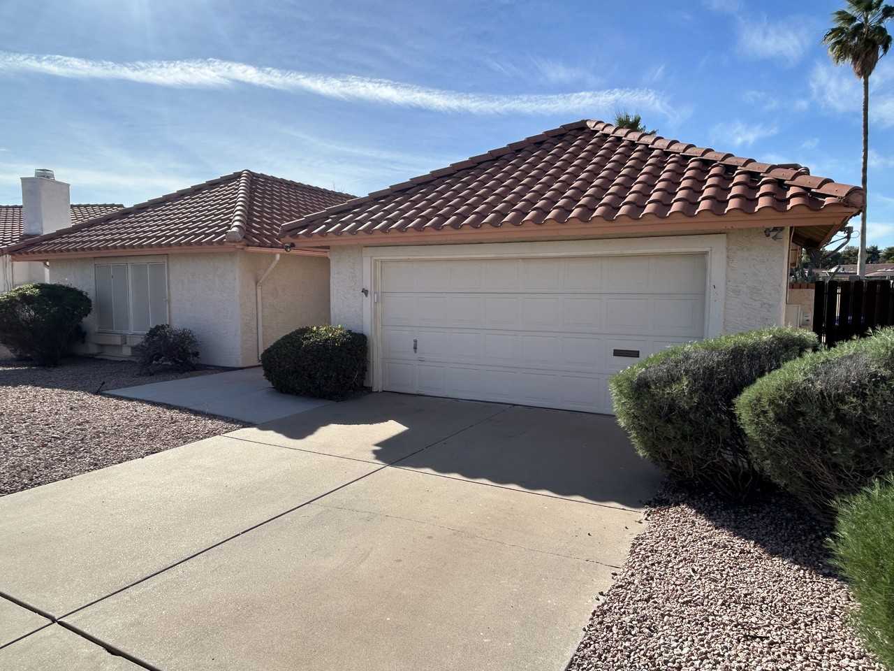 12138 S Tomi Dr - Photo 3 of 50