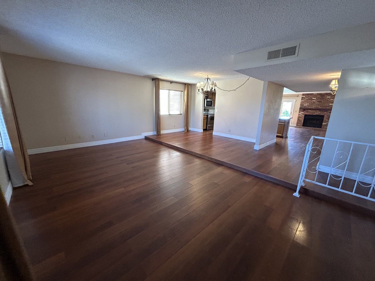 12138 S Tomi Dr - Photo 6 of 50