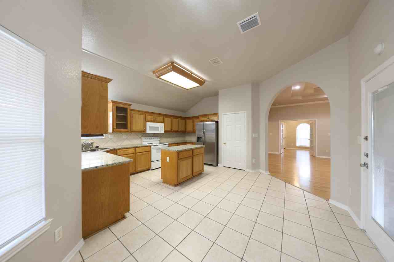 3005 Bachelor Button Blvd - Photo 5 of 21