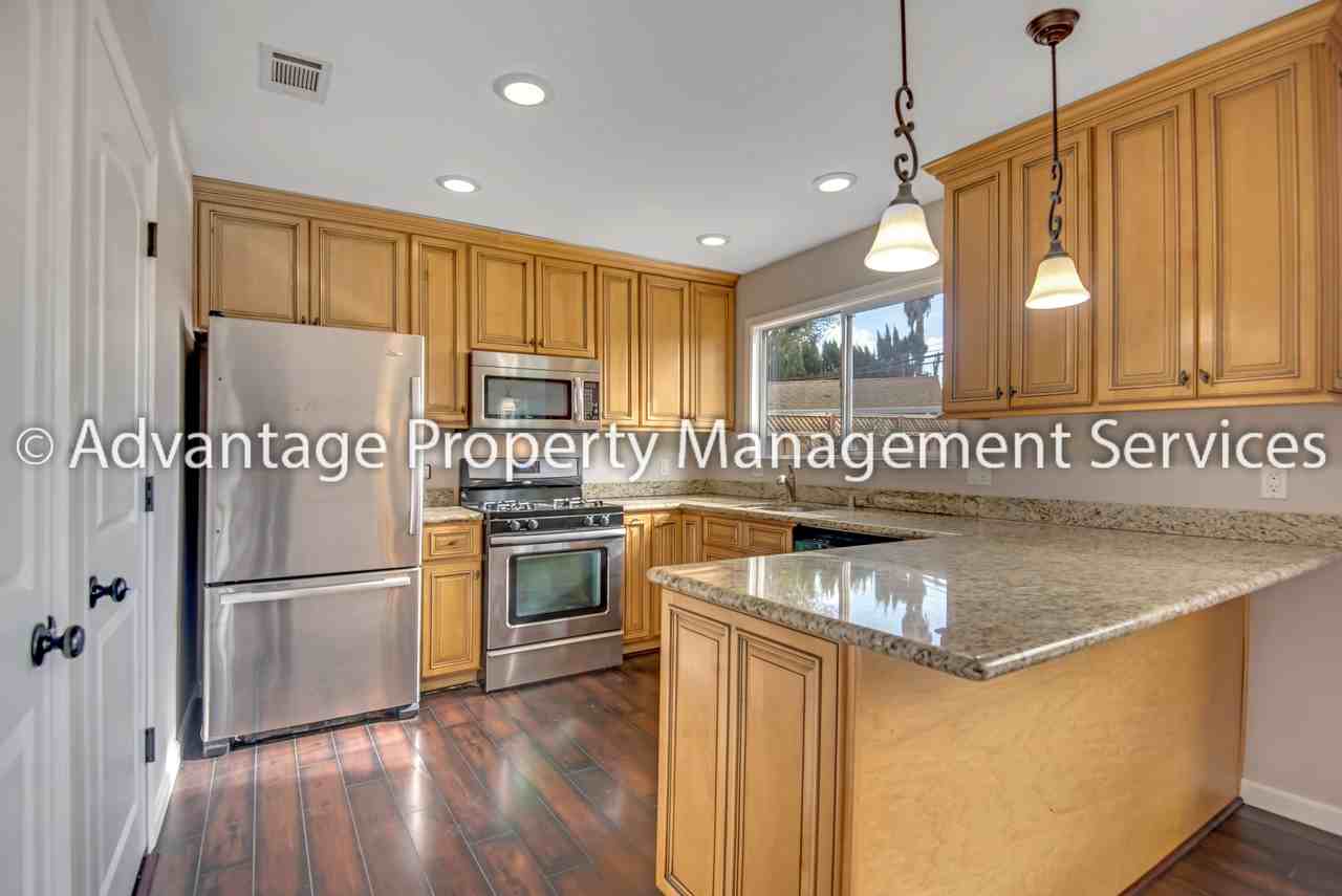 7428 Limerick Ave - Photo 5 of 16