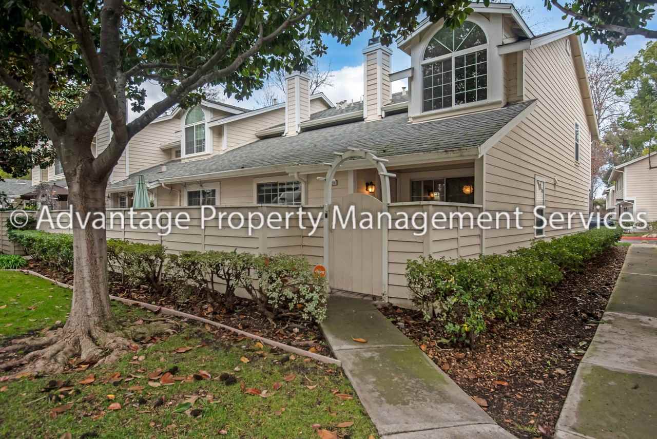 7421 Stonedale Dr - Photo 3 of 24