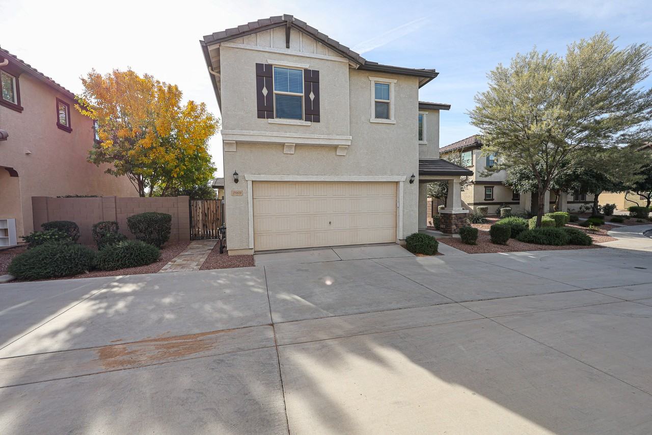 2969 S Colorado St - Photo 2 of 50