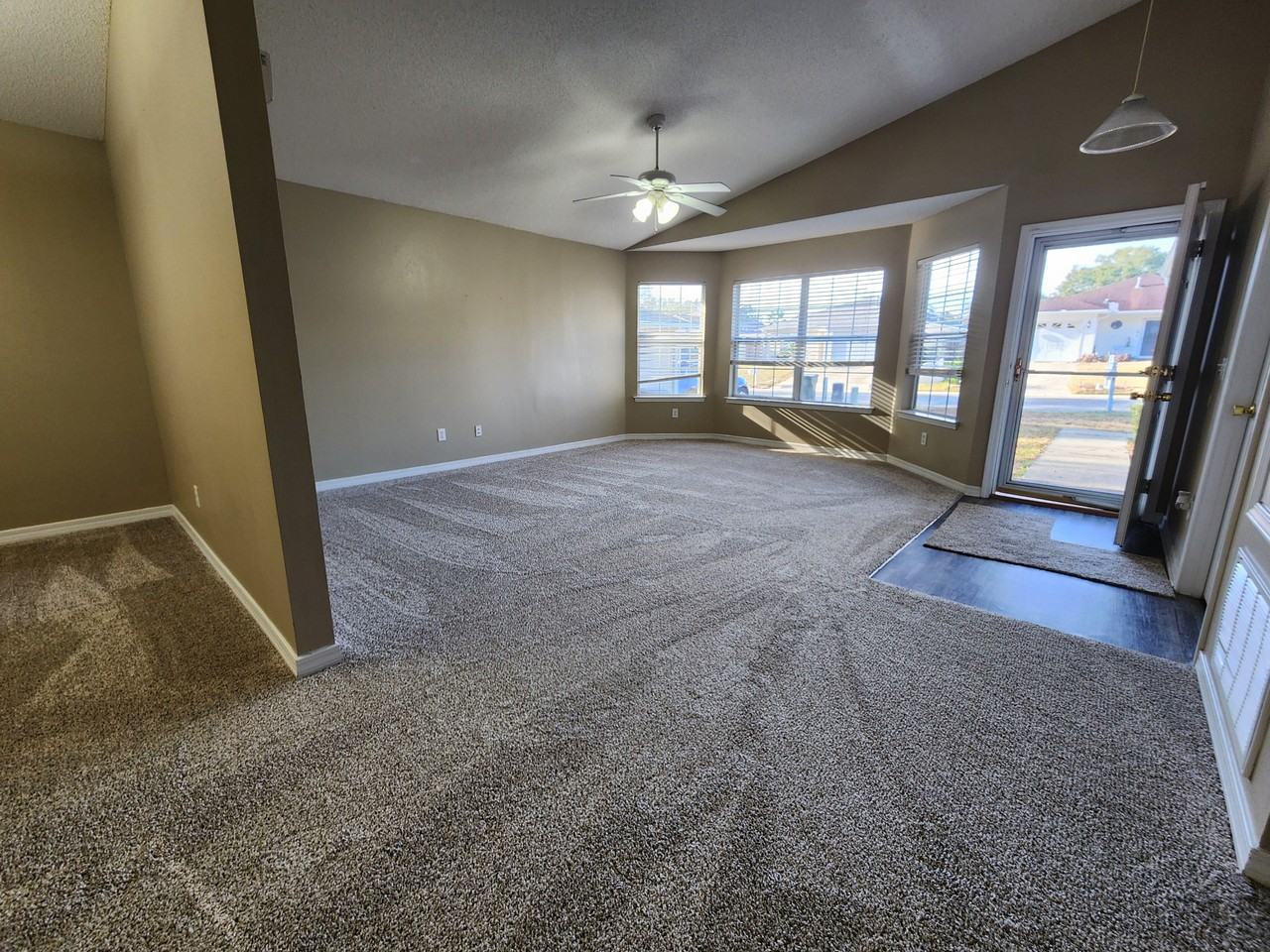 1589 Galvin Ave - Photo 2 of 25