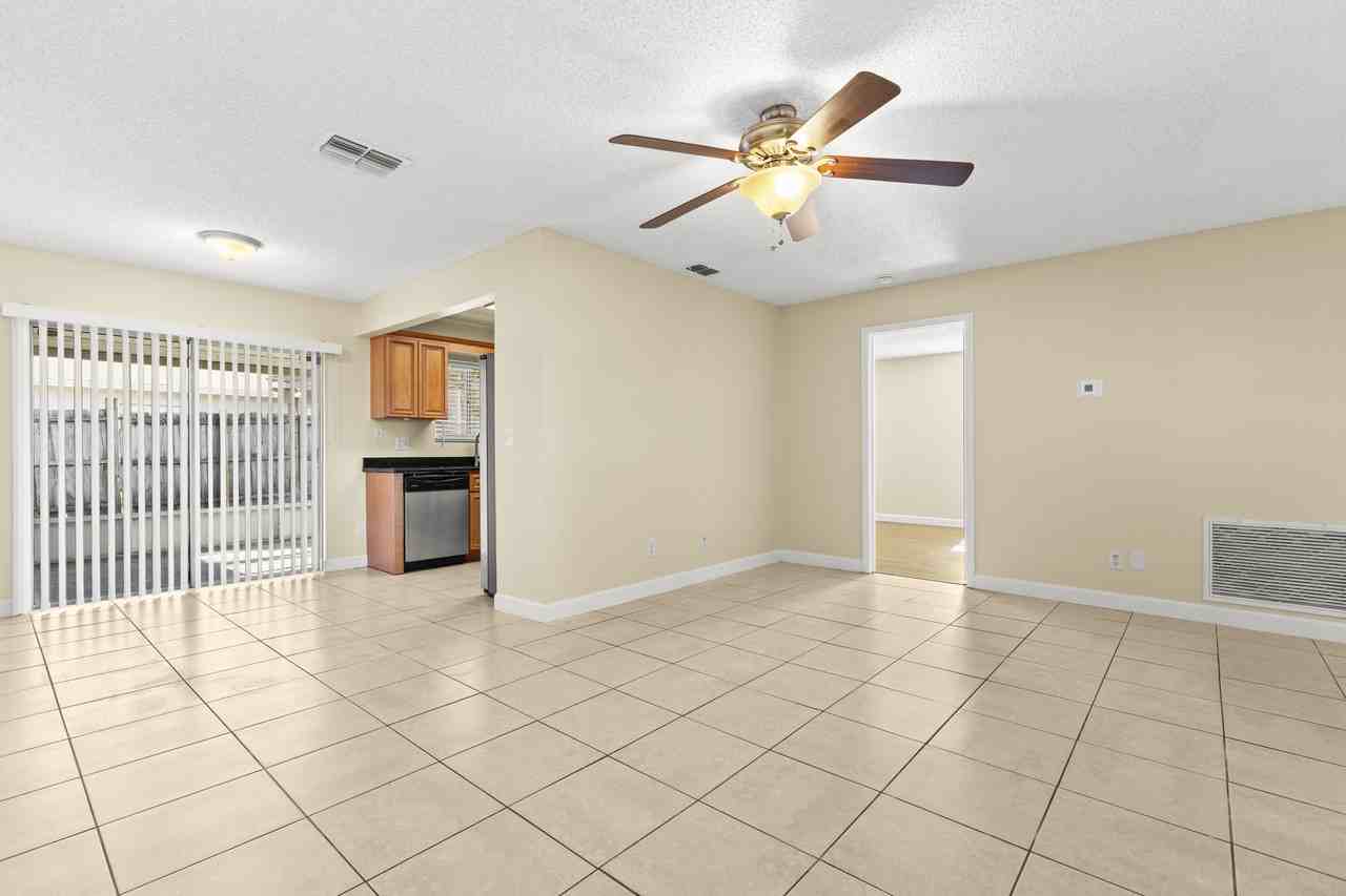 609 Limetree Dr - Photo 6 of 26