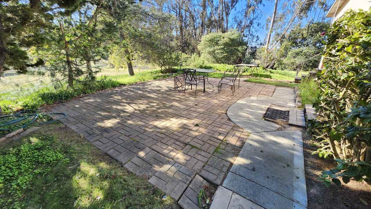 5408 N E Ct - Photo 4 of 20