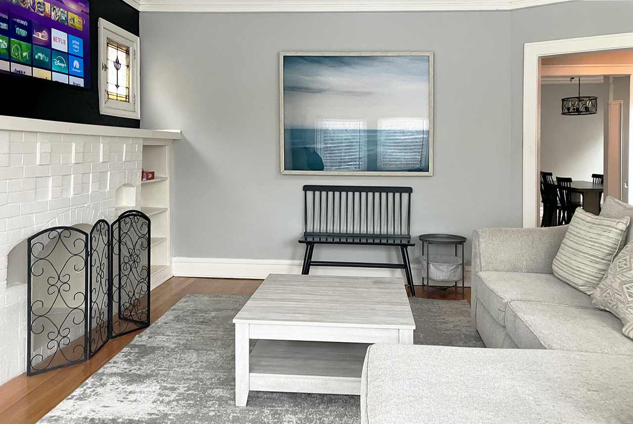 7008 N Rockwell St #3 - Photo 2 of 11