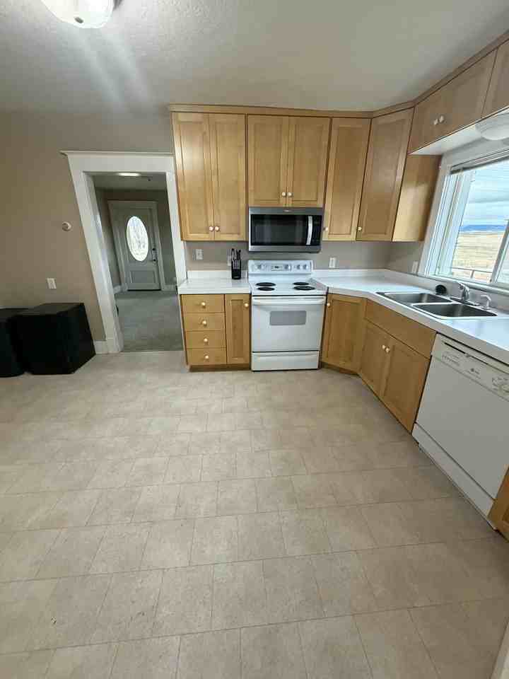 2450 Nw - Photo 6 of 14