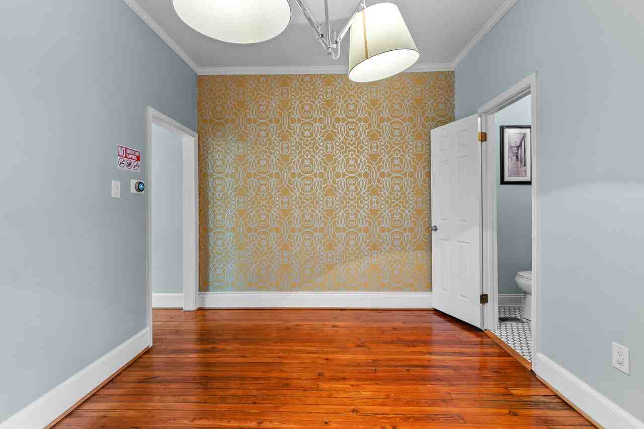 1336 K St Se - Photo 6 of 27