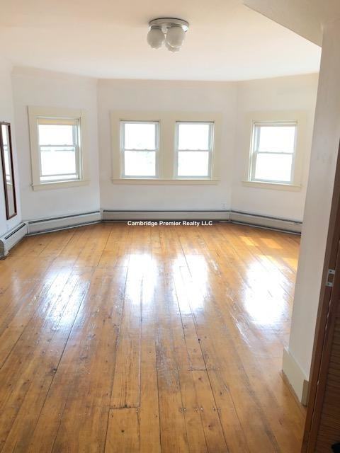 Antrim St #3 - Photo 7 of 9