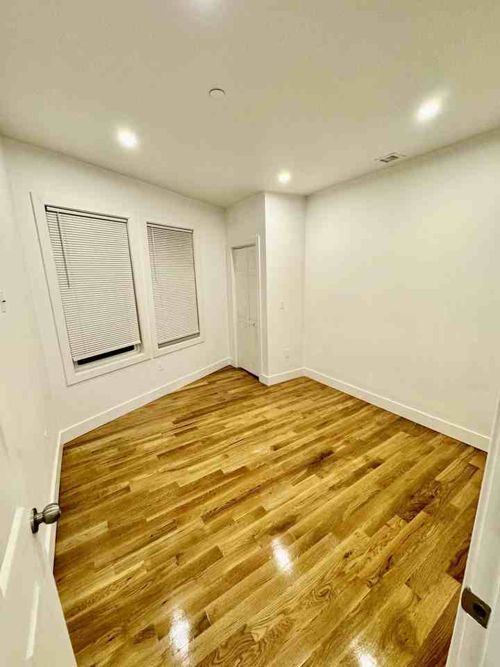 Corona St #2 - Photo 4 of 9