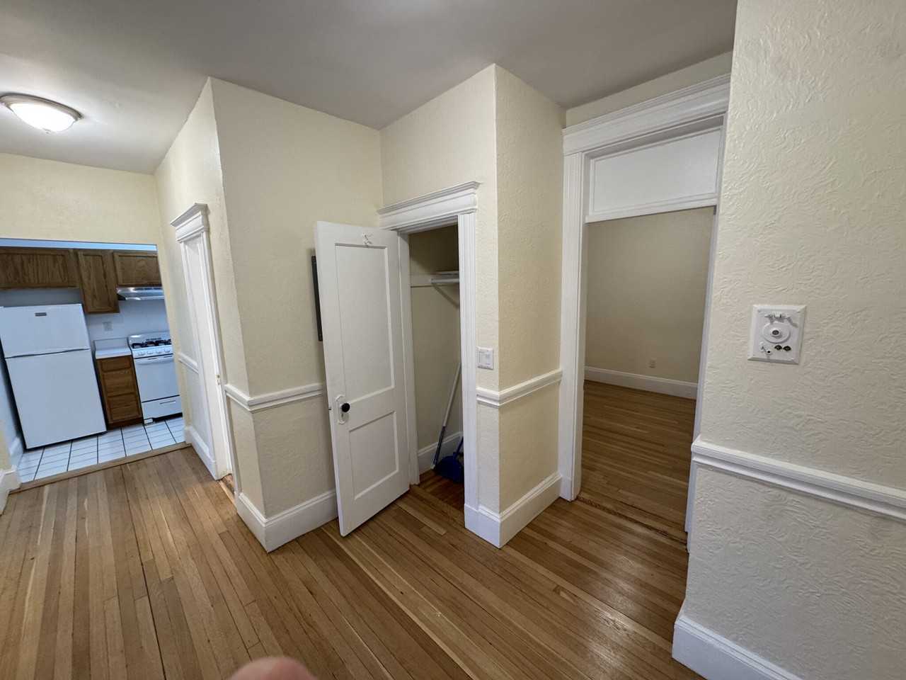 1127 Commonwealth Ave #10 - Photo 6 of 26