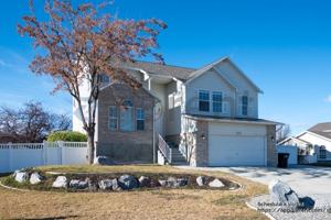 featured image of 7052 S Devonna Rd