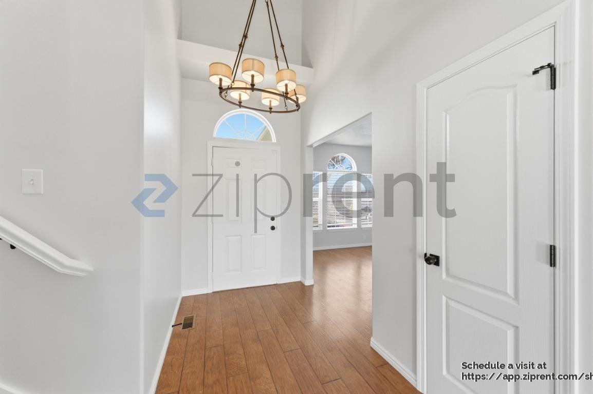 7052 S Devonna Rd - Photo 5 of 23