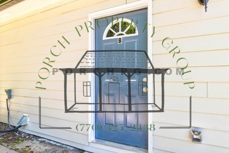 1211 Spring Creek St Sw #B - Photo 3 of 14