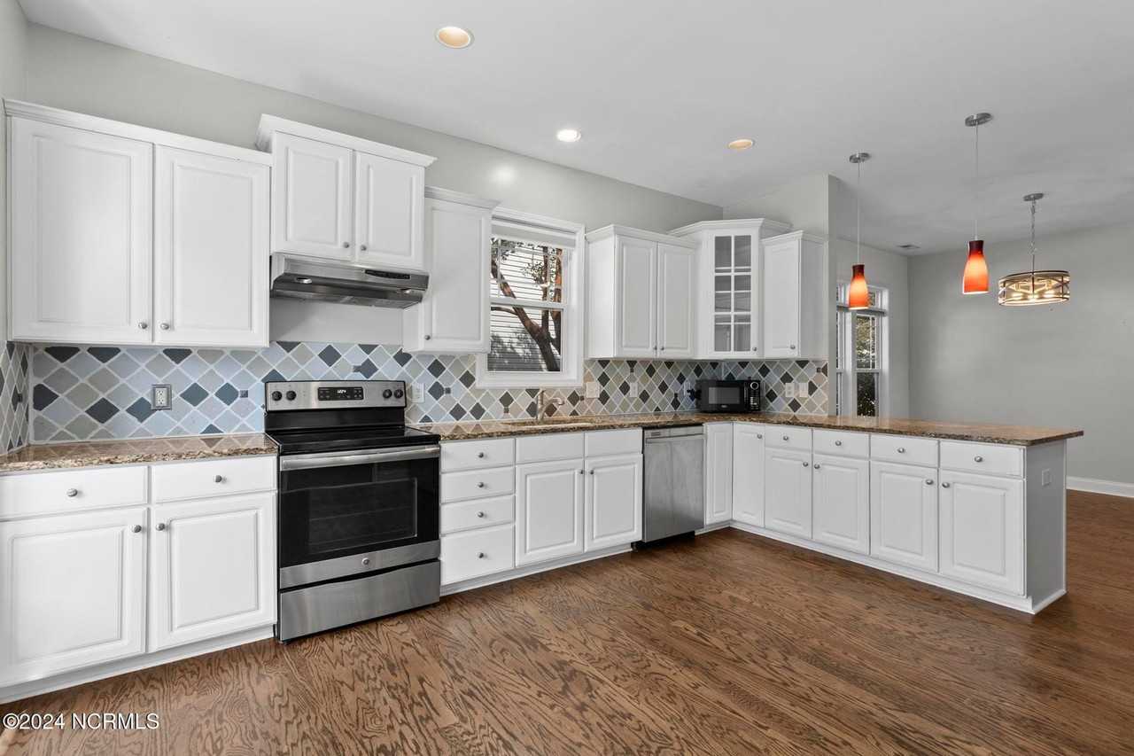 412 Azalea Dr #NA - Photo 4 of 22