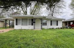 3219 Sarah St - Photo 1 of 1