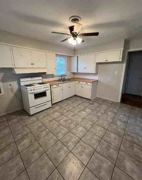 3219 Sarah St - Photo 6 of 14