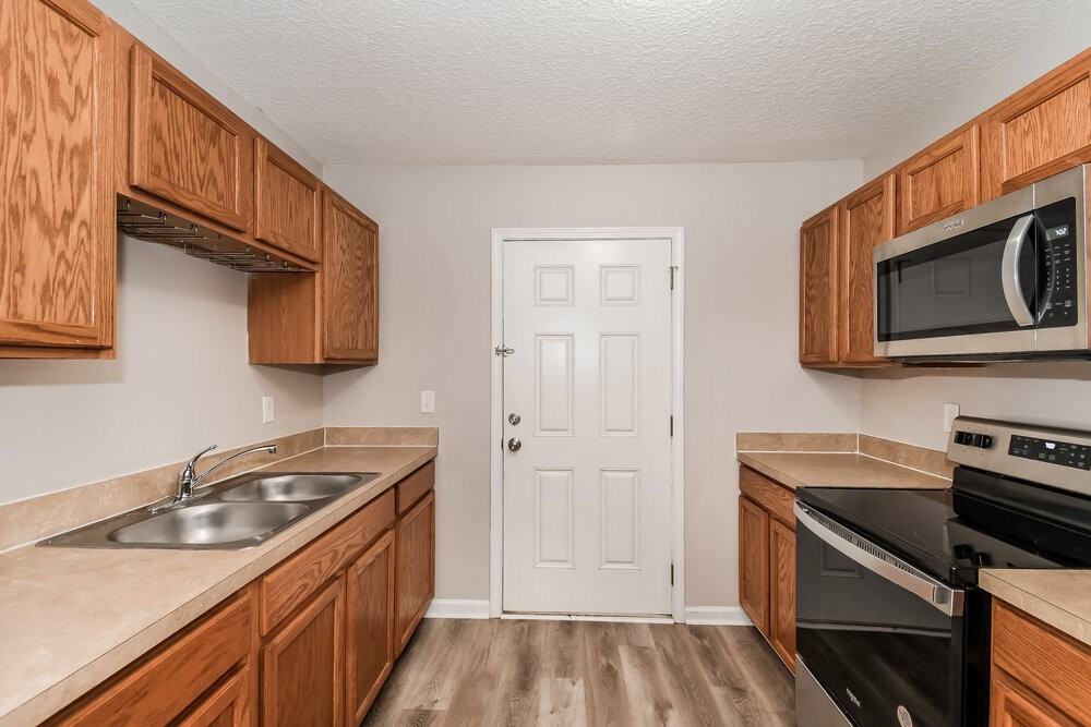 2140 Thomas Ct - Photo 7 of 16