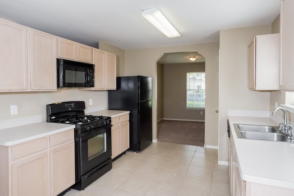 3111 Wild Turkey Ln - Photo 6 of 17