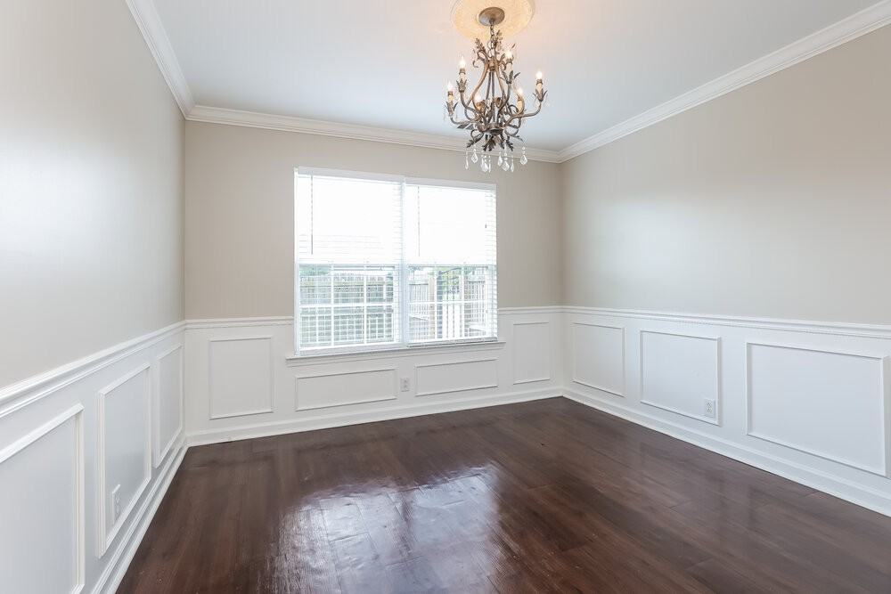 1443 Antebellum Dr - Photo 6 of 17