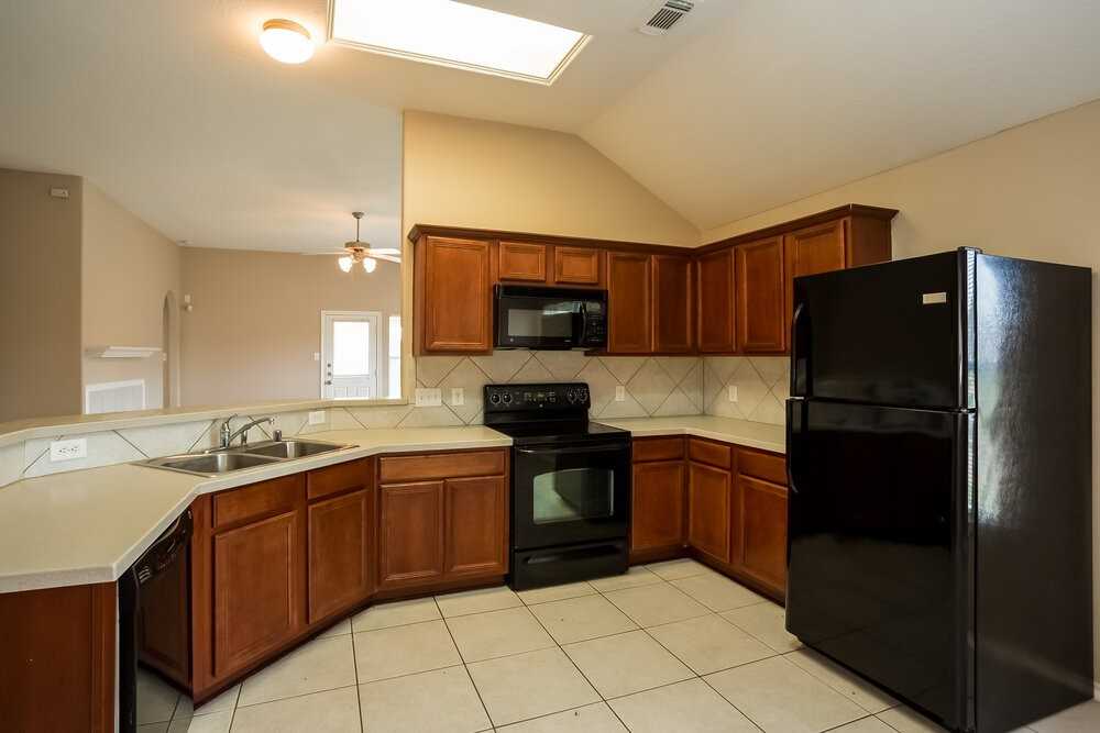 6402 Bright Falls Ln - Photo 6 of 17