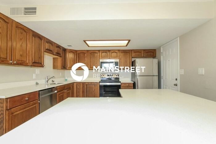 15232 N 24th Pl - Photo 7 of 16