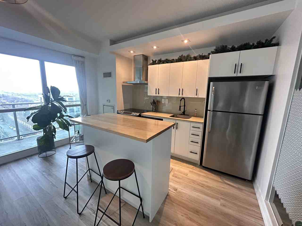 165 Legion Rd N - Photo 6 of 13