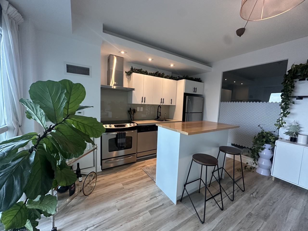 165 Legion Rd N - Photo 5 of 13