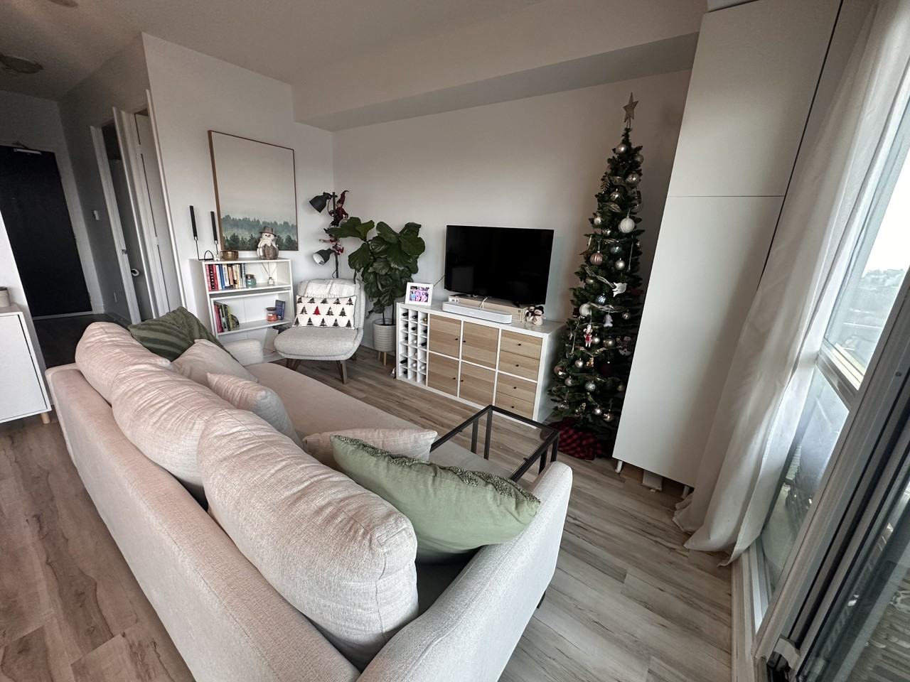 165 Legion Rd N - Photo 4 of 13