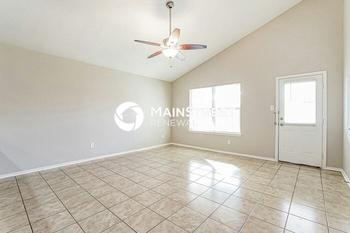 419 Eastern Phoebe - Photo 3 of 17