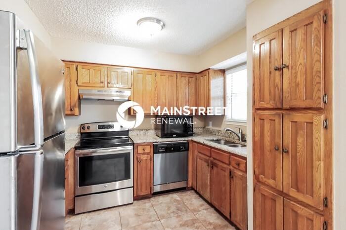 5903 Cameron Dr - Photo 5 of 16