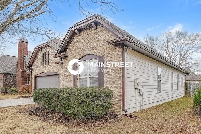 2208 Spaulding Pl - Photo 2 of 17