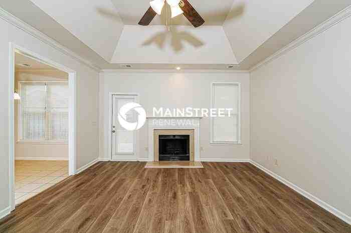 2208 Spaulding Pl - Photo 3 of 17