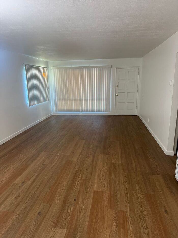 4576 El Cajon Ave - Photo 3 of 13