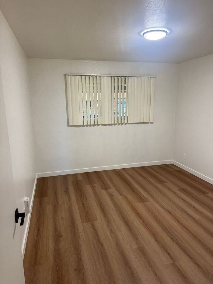 4576 El Cajon Ave - Photo 7 of 13