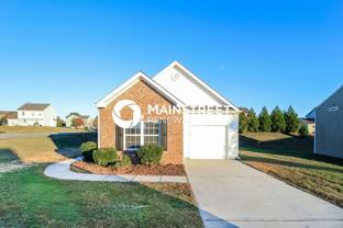 2104 Lauren Woods Dr - Photo 1 of 1