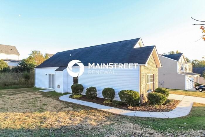 2104 Lauren Woods Dr - Photo 3 of 16