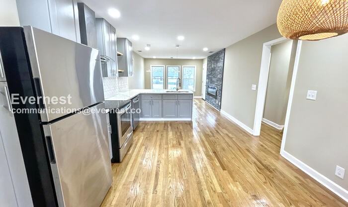 2047 Nettie Ct - Photo 4 of 20