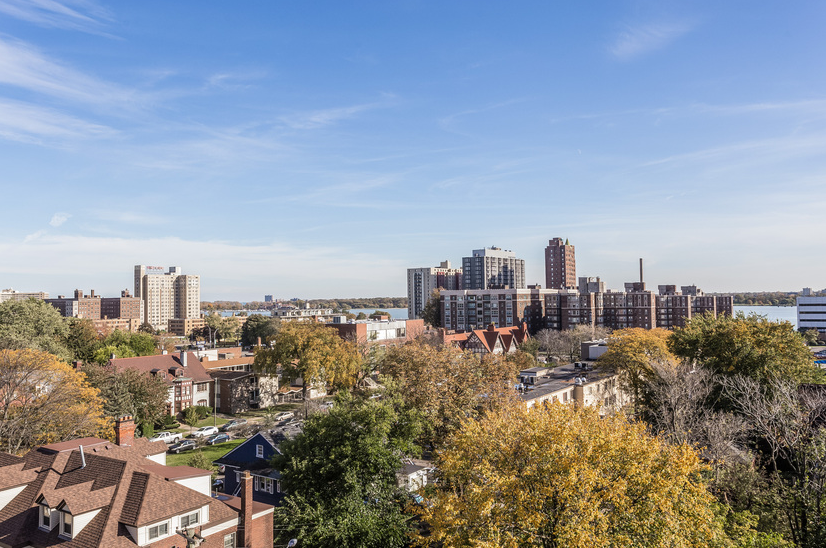 The Van Dyke in West Village - Photo 3 of 31