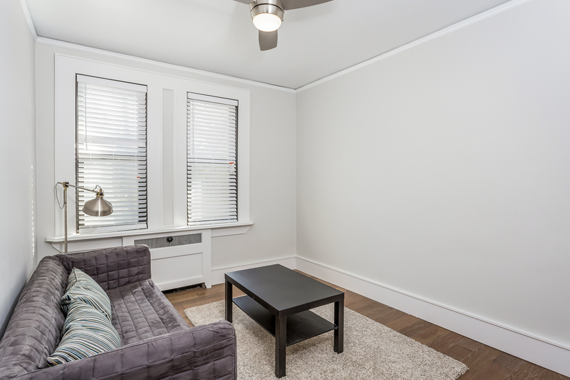 The Van Dyke in West Village - Photo 7 of 31